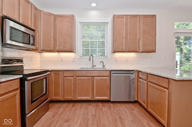 Building Photo - 4115 Weston Pointe Dr