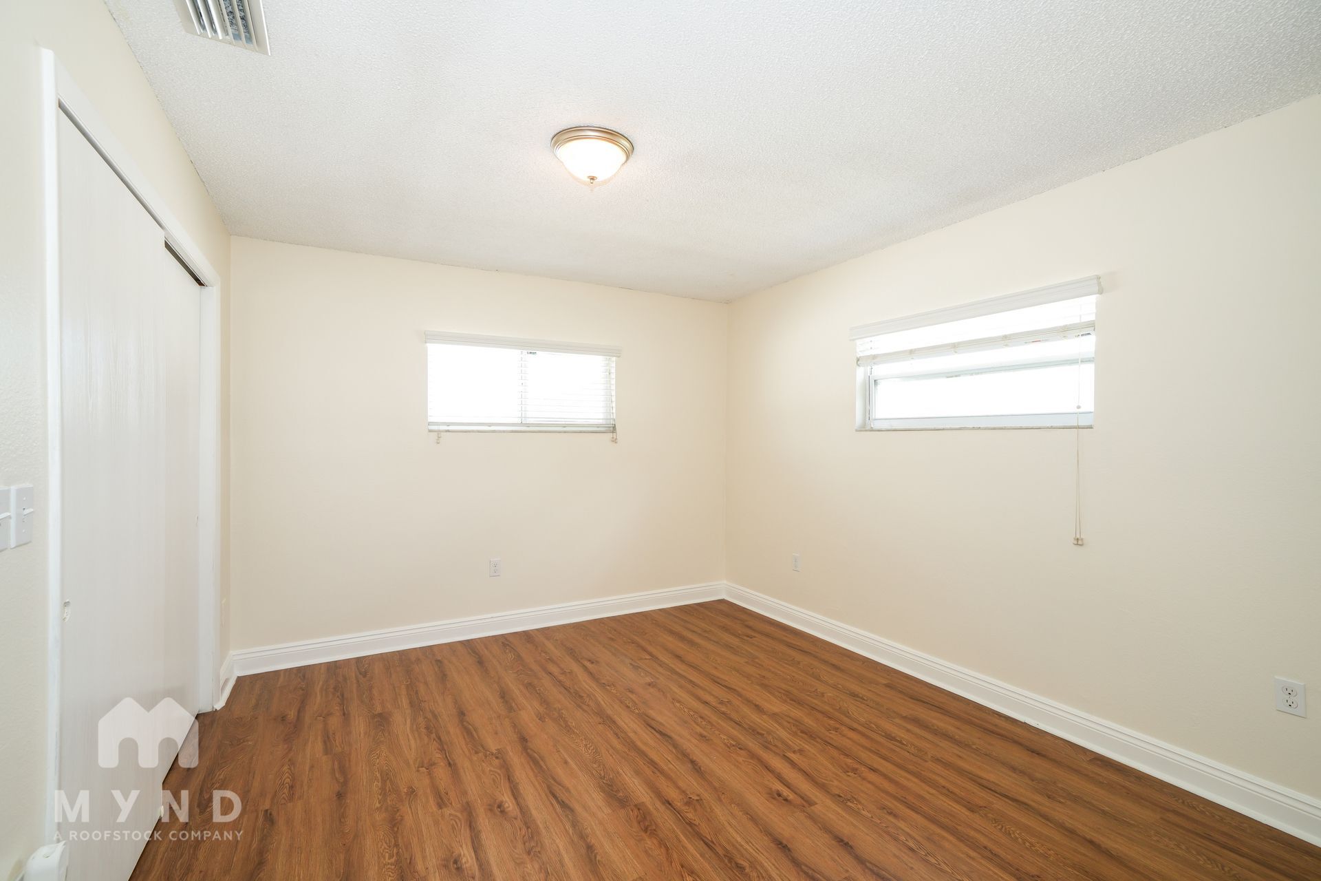 Building Photo - 6339 Langston Ave