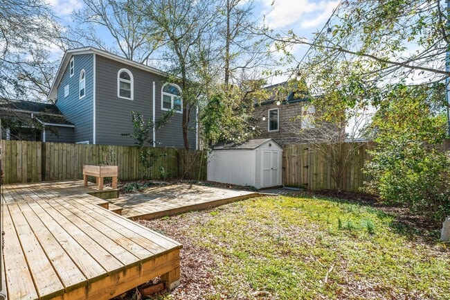 Building Photo - 3 Bedroom, 2 Bathroom Cottage In the Heart of Downtown Wilmington