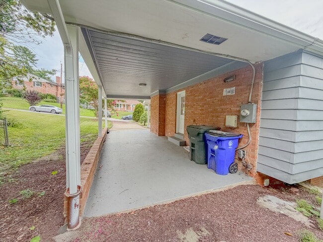 Building Photo - 9226 Limestone Pl