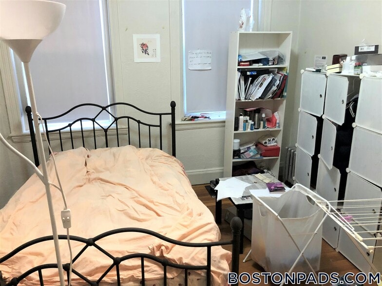 Building Photo - 1800 Commonwealth Ave