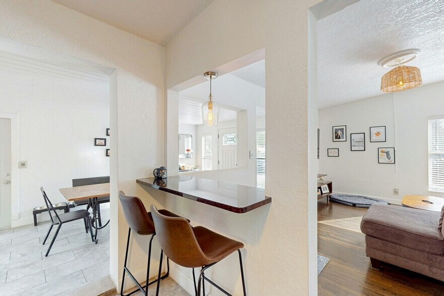 Building Photo - 2501 Weber St