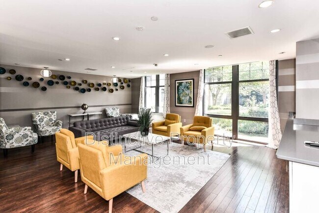 Party room - 1021 N Garfield St