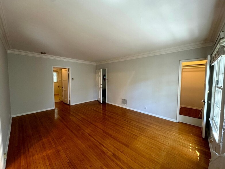 Building Photo - 1271 N Crescent Heights Blvd