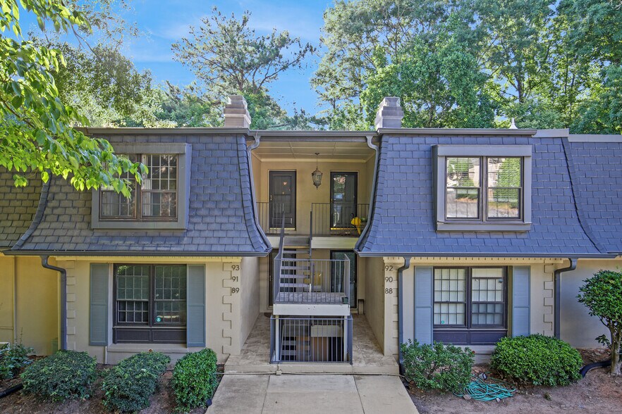 Building Photo - 93 La Rue Pl NW