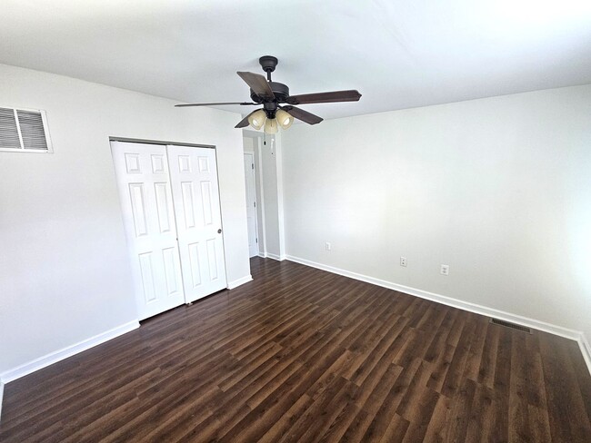 Building Photo - Cozy 2 BR 1.5 Ba Townhome by Patterson Park