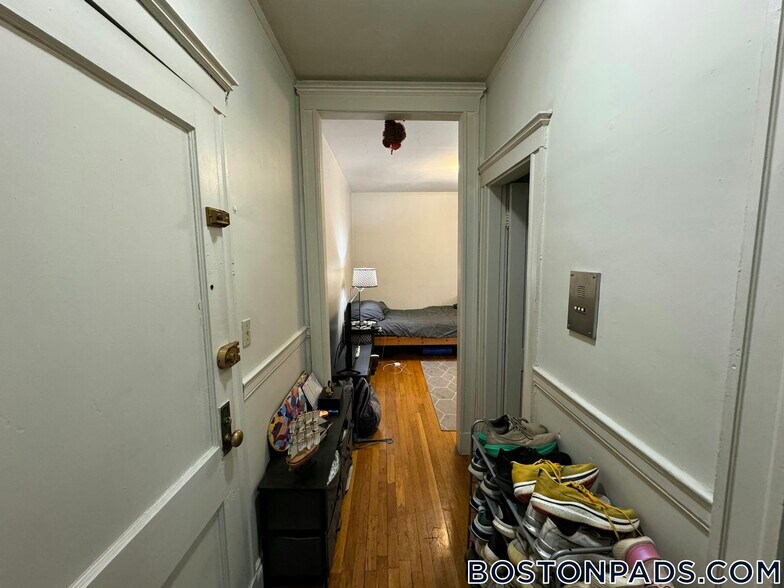 Building Photo - 311 Allston St