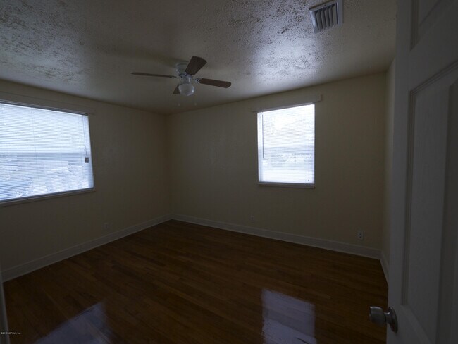 Building Photo - 2036 Inwood Terrace