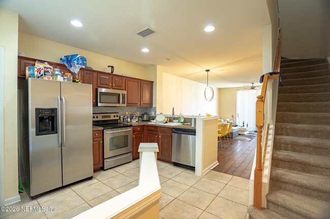 Building Photo - 6794 Arching Branch Cir