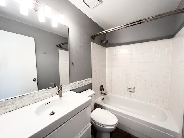 Building Photo - 19712 E Oxford Dr