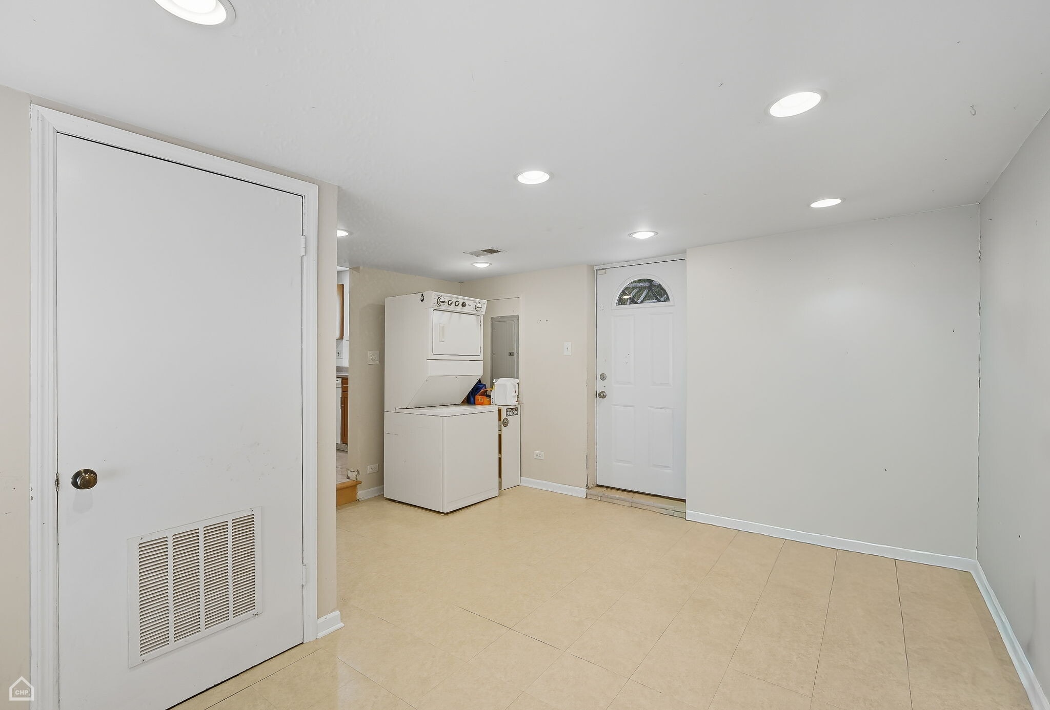 Building Photo - 3709 W Potomac Ave