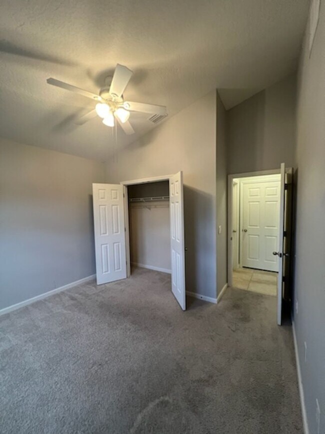 Building Photo - Sawgrass Lakes Home
