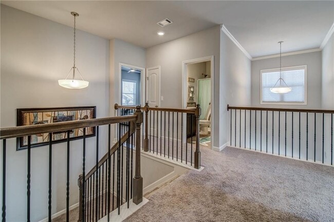 Building Photo - 7661 Silk Tree Pointe