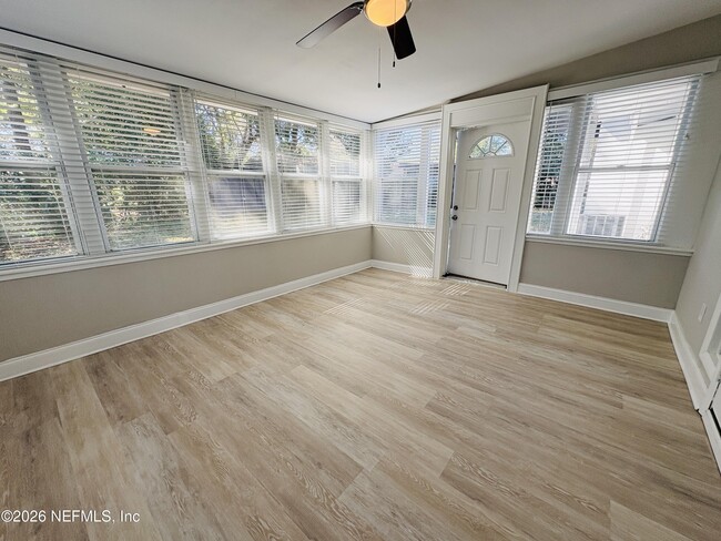 Building Photo - 7008 Perke Dr