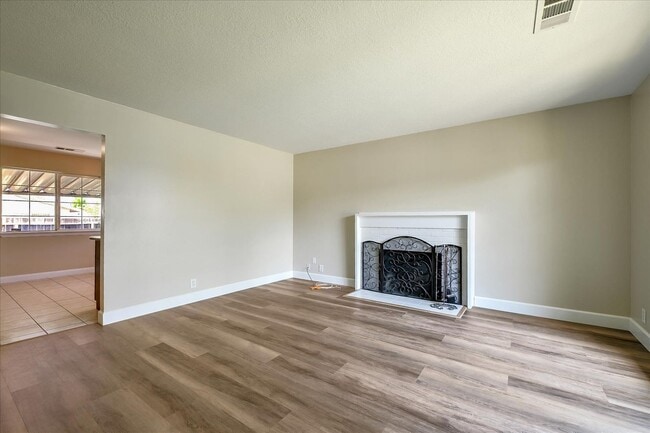 Building Photo - Wow! What a Great Home! Available Soon!