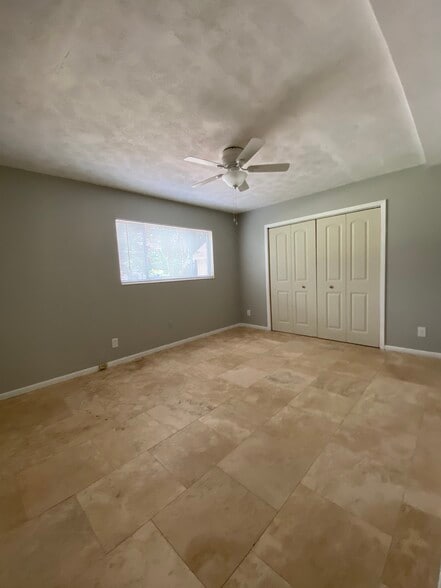 First bedroom - 3221 Herschel Street