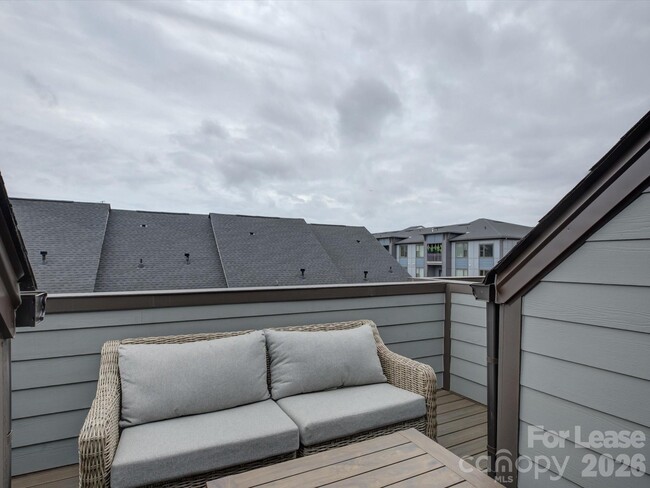 Building Photo - 6112 Station Crossing Ave