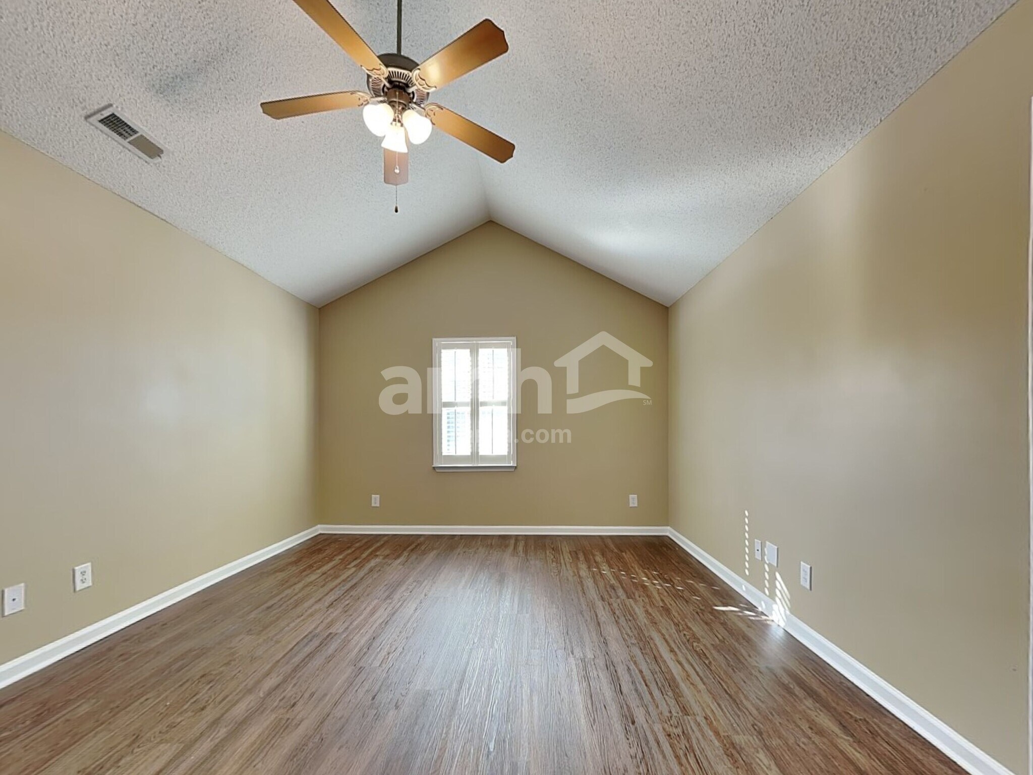 Building Photo - 582 Cotton Brook Dr