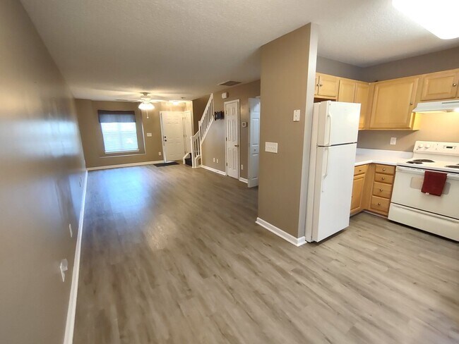 Building Photo - Beautiful home in prime location!