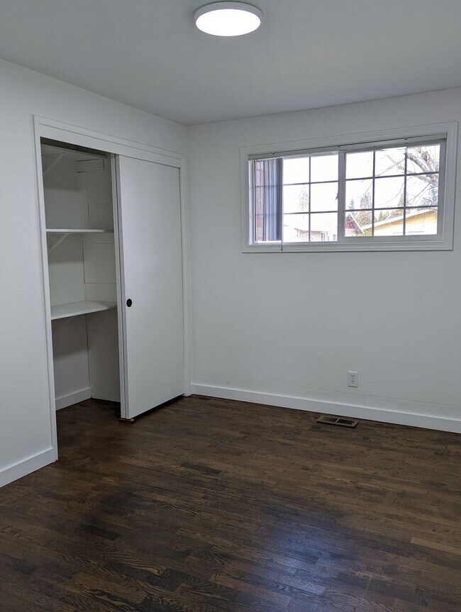 Building Photo - 3-Bedroom, 2-Bath Home With Large Patio an...