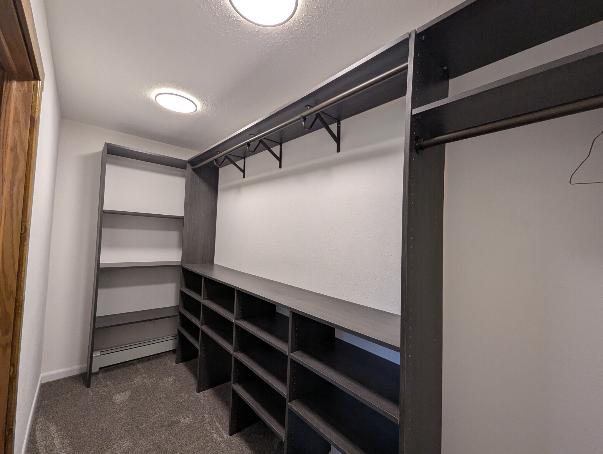 Walk in closet - 747 Oak St N