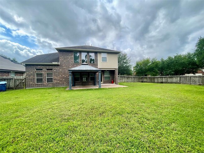 Building Photo - 20801 Sheridan Heights Ln