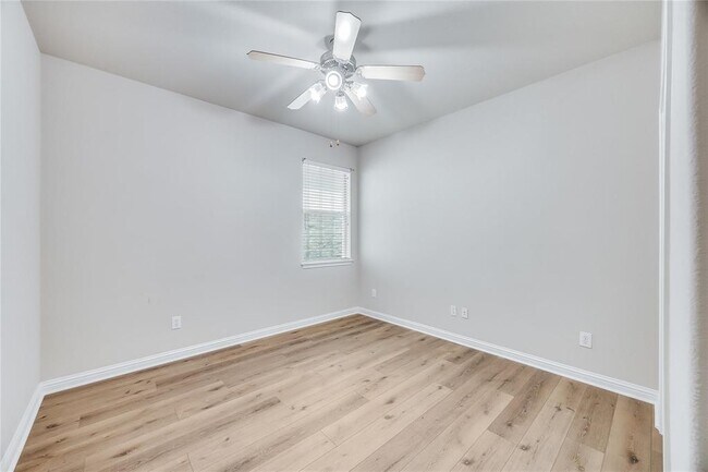 Building Photo - 203 Arrowhead Trail