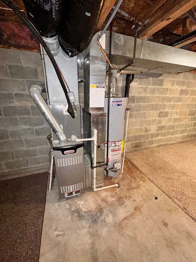 Building Photo - 2-Bedroom Unit in Blacklick