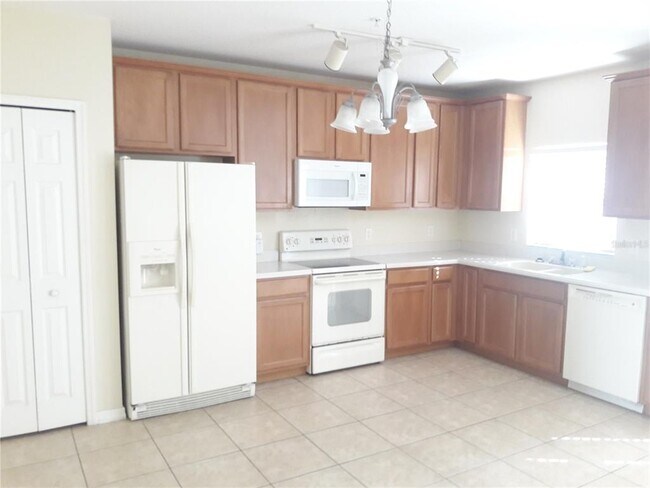Building Photo - 9810 Tivoli Villa Dr