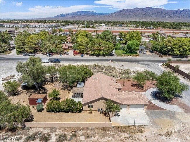 Building Photo - 6171 Starlight Dr