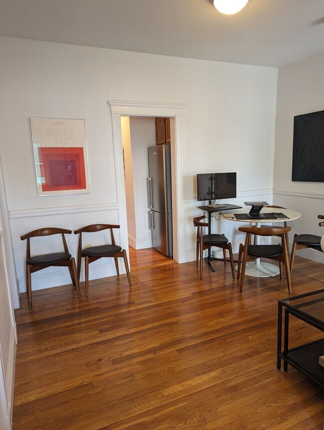 Building Photo - SEPTEMBER 1 Cambridge lovely 1 bedroom on Shepard Street