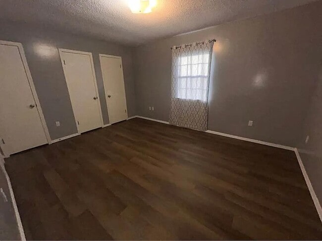 Building Photo - 100 North St