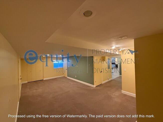 Building Photo - 2027 Kramer Dr