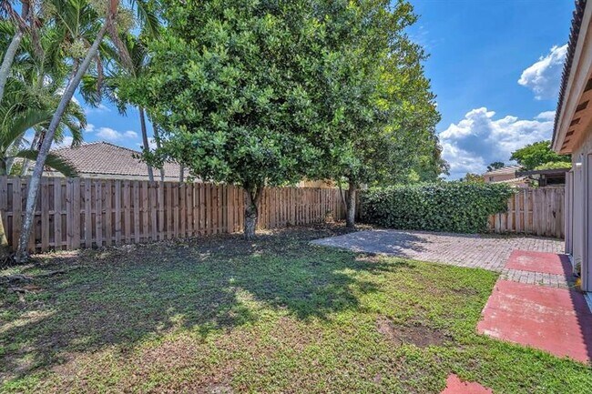 Building Photo - 15452 SW 138th Terrace