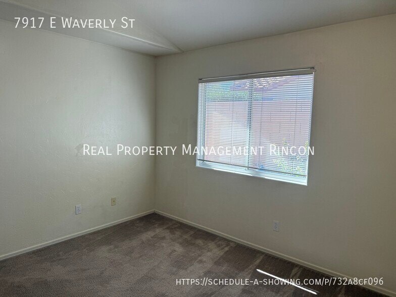 Building Photo - 7917 E Waverly St