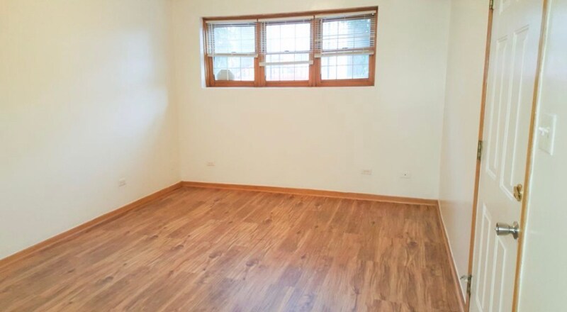 Building Photo - 1520 W Superior St