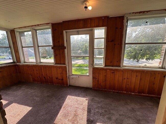 Building Photo - NW Fort Dodge 3 Bedroom $895