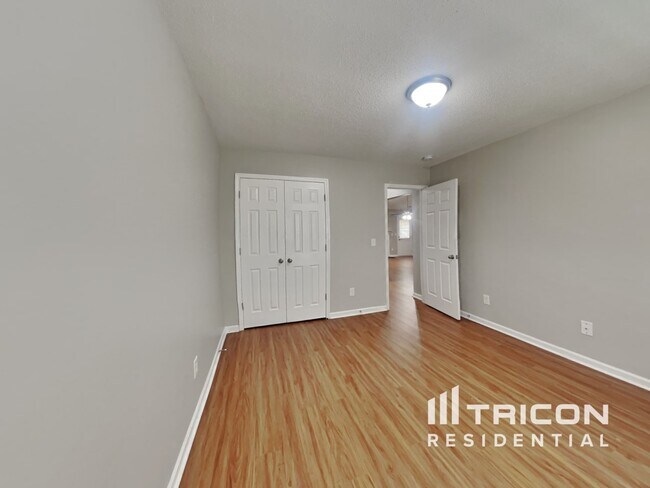 Building Photo - 1802 Bellwick Dr