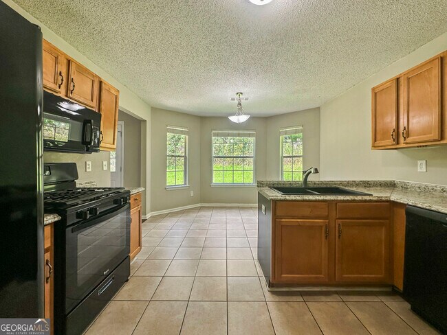Building Photo - 1017 Maris Ln
