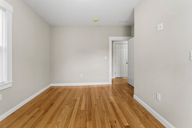 Building Photo - 42 Almont St
