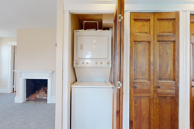 Building Photo - 18 Faneuil Rd