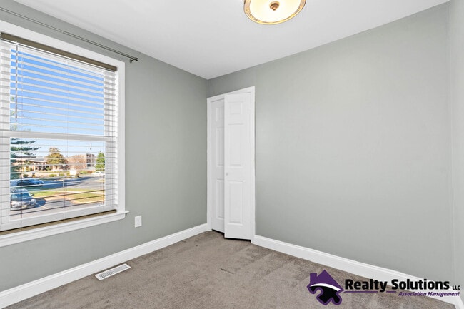 Building Photo - 1018 Harbour Dr