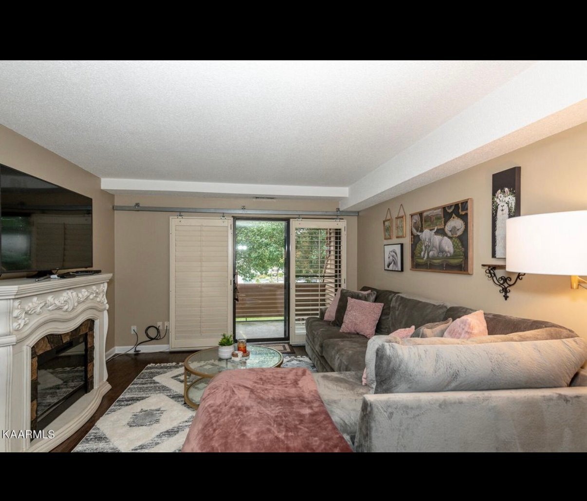 Building Photo - 304 Olympia Dr