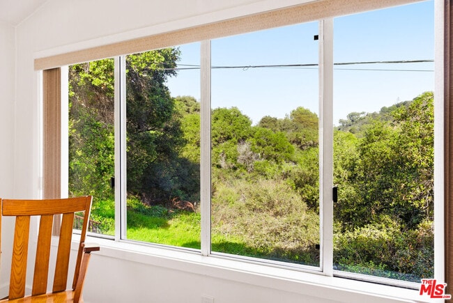 Building Photo - 19511 Sunken Trail
