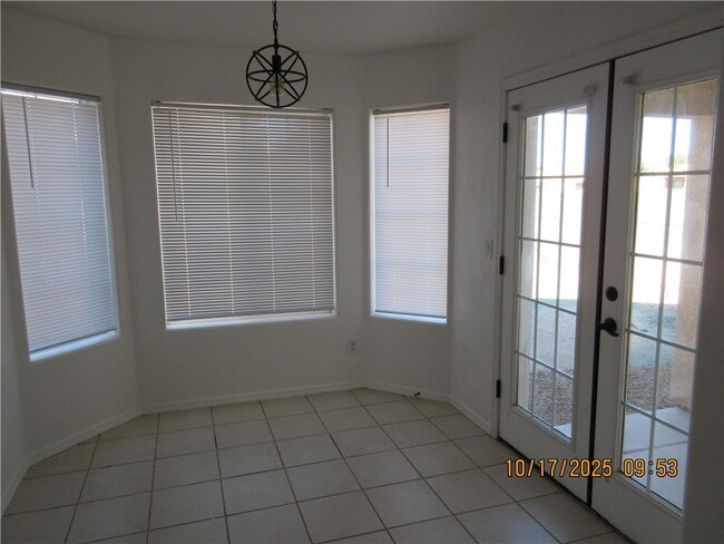 Building Photo - 2171 Ridgeview Rd