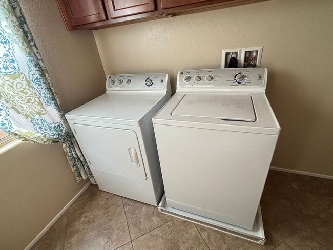 Building Photo - Gated 3-Bedroom Home with Community Pool Near Fort Apache & Blue Diamond