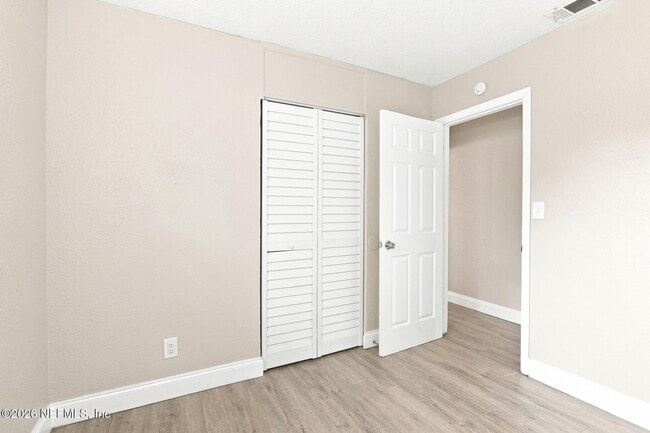 Building Photo - 6813 Tinkerbell Ln