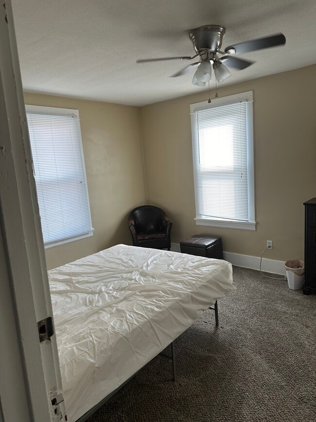 Building Photo - 79 Lynwood Ave