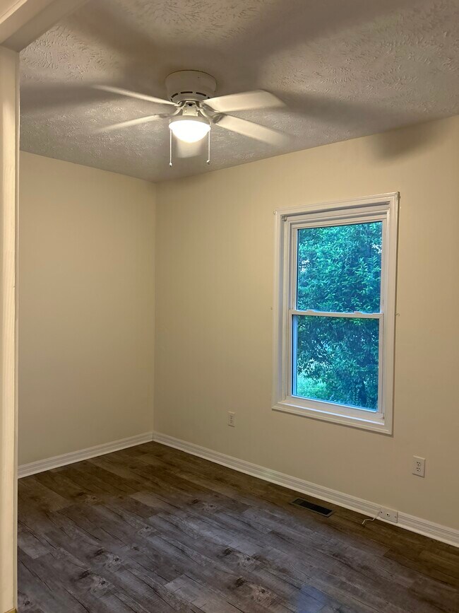 Building Photo - 148 Hannah Pickett First Ave