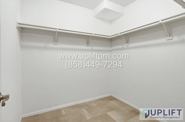 Building Photo - 24427 Del Amo Rd